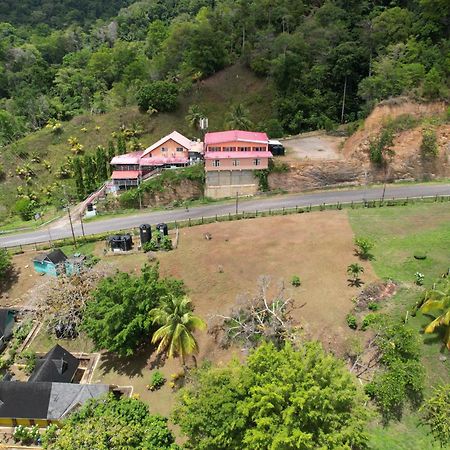 Las Cuevas Beach Lodge ภายนอก รูปภาพ