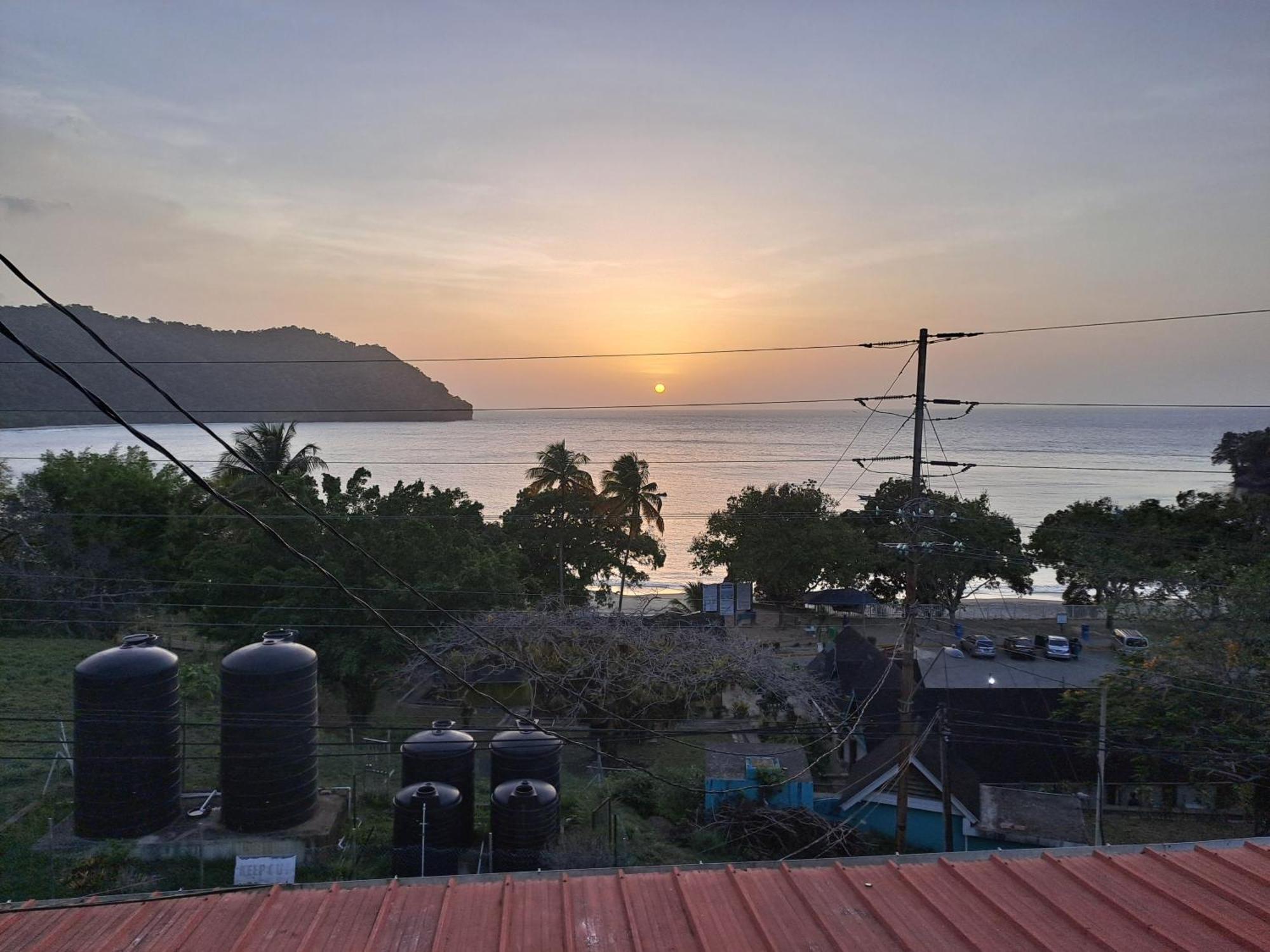 Las Cuevas Beach Lodge ภายนอก รูปภาพ