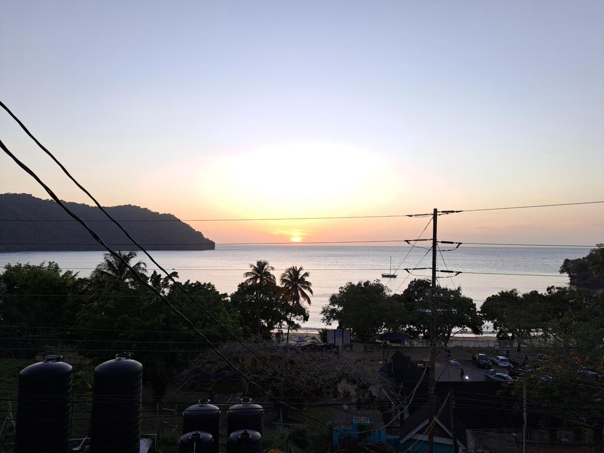Las Cuevas Beach Lodge ภายนอก รูปภาพ