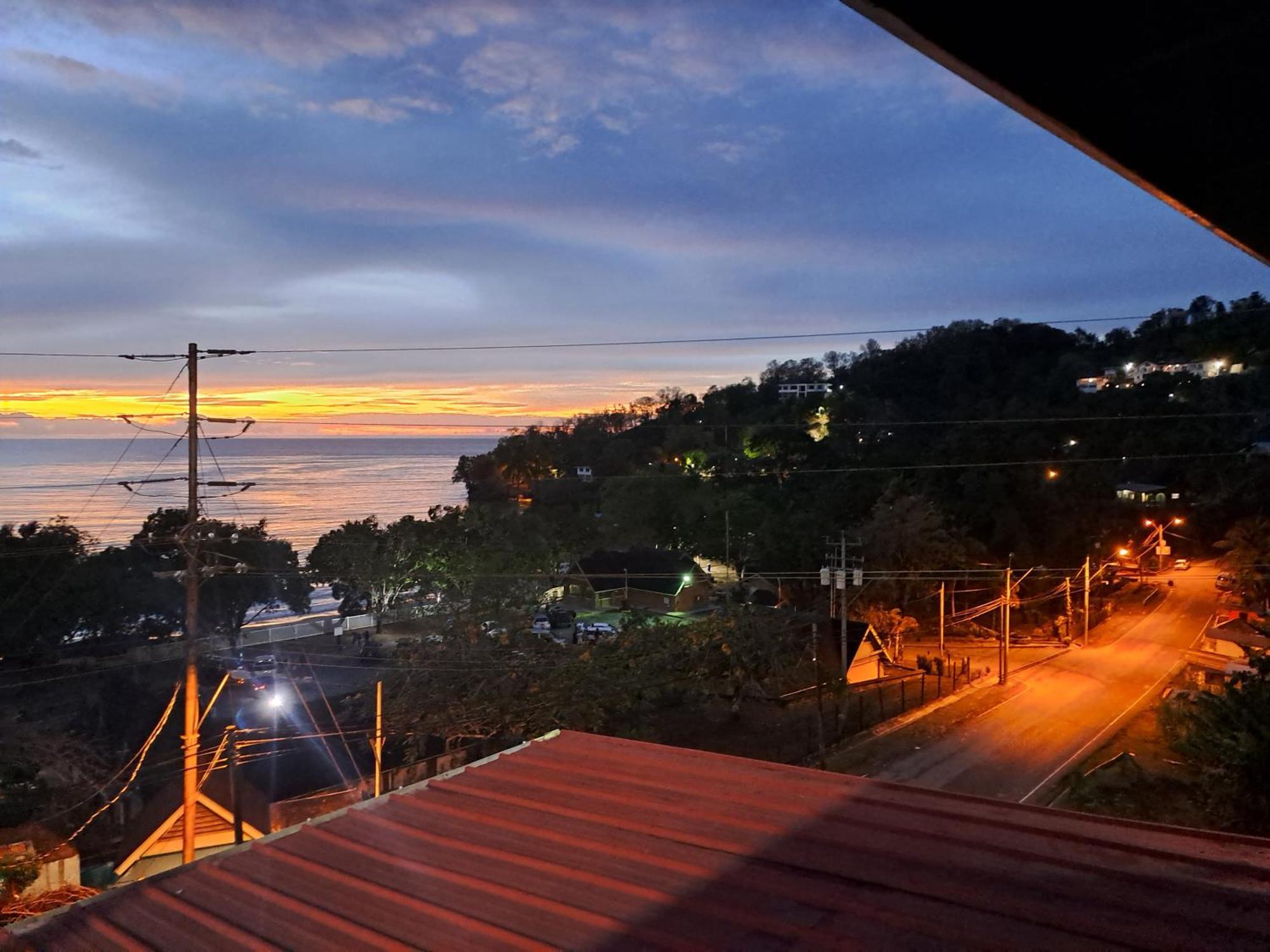 Las Cuevas Beach Lodge ภายนอก รูปภาพ