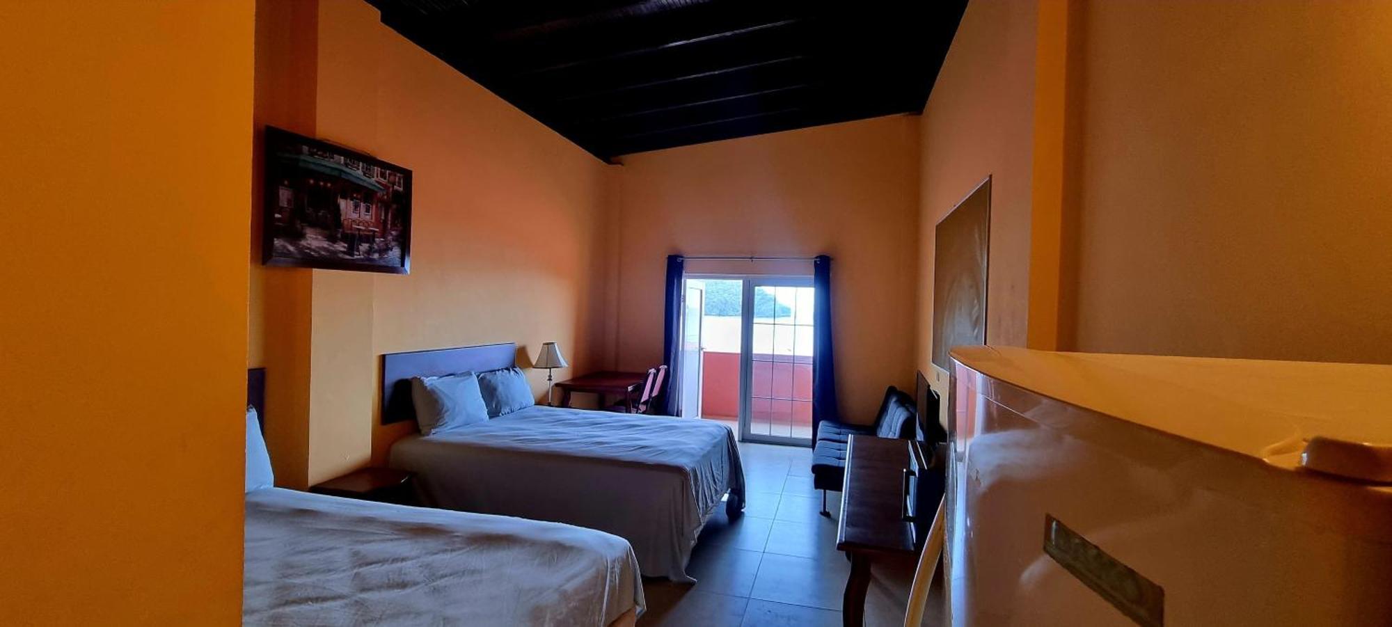 Las Cuevas Beach Lodge ภายนอก รูปภาพ