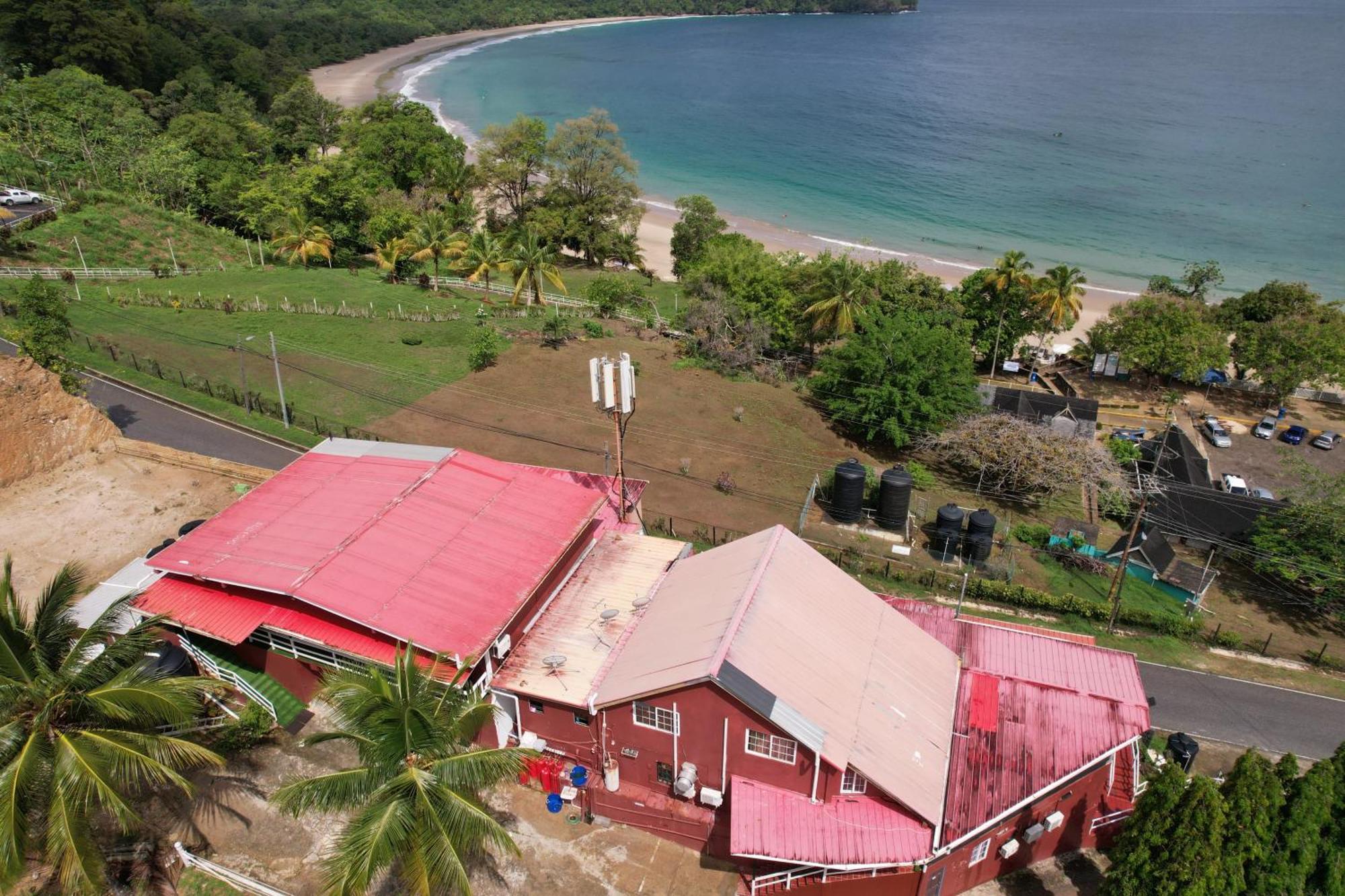 Las Cuevas Beach Lodge ภายนอก รูปภาพ