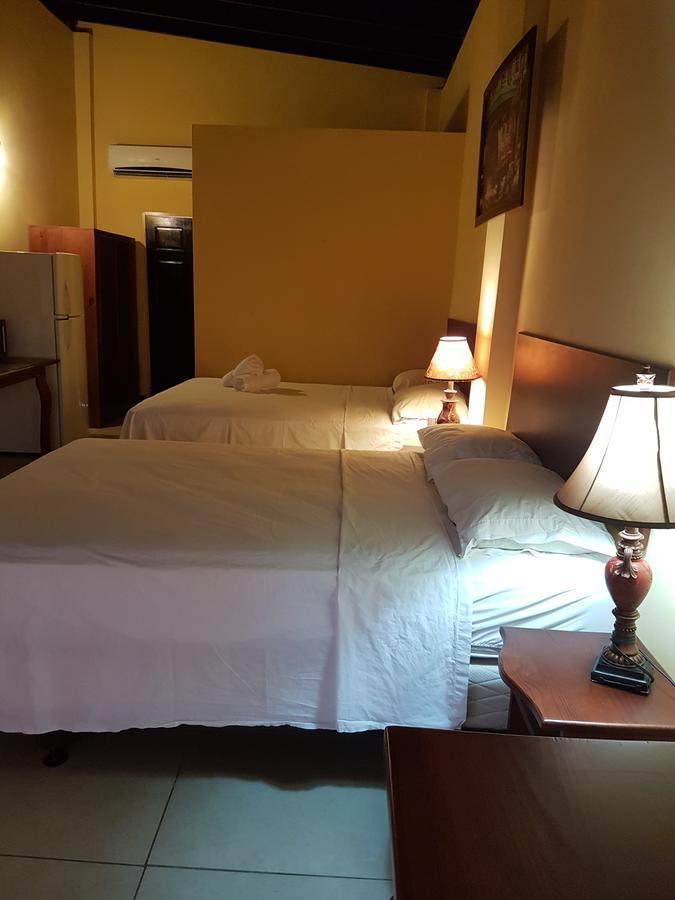 Las Cuevas Beach Lodge ภายนอก รูปภาพ