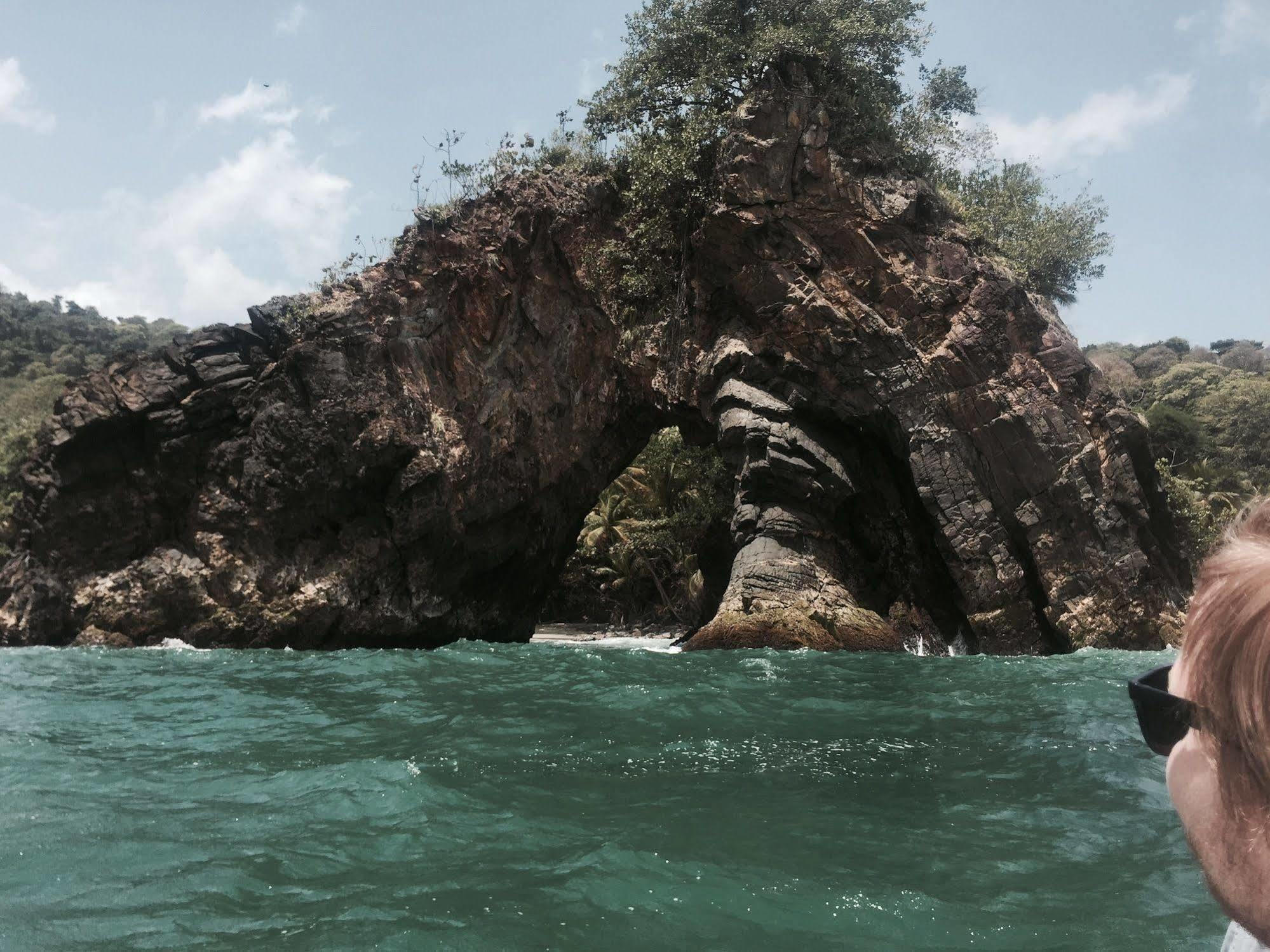 Las Cuevas Beach Lodge ภายนอก รูปภาพ